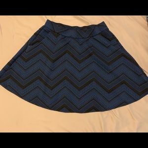 Chevron print navy skirt